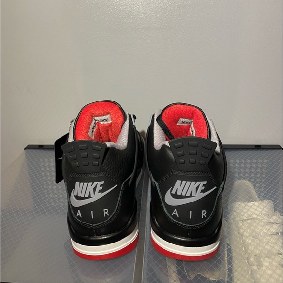 Reimagined 4’s ONLY accepting CASH APP OR VENMO due to poshmark issues.